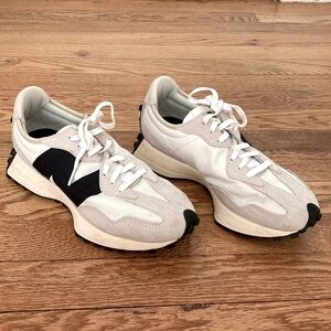 New Balance 327 Sneaker
